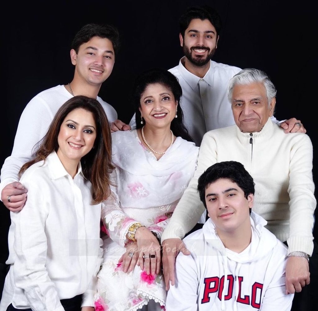 Nauman Ijaz Family Pictures from Recent Event
