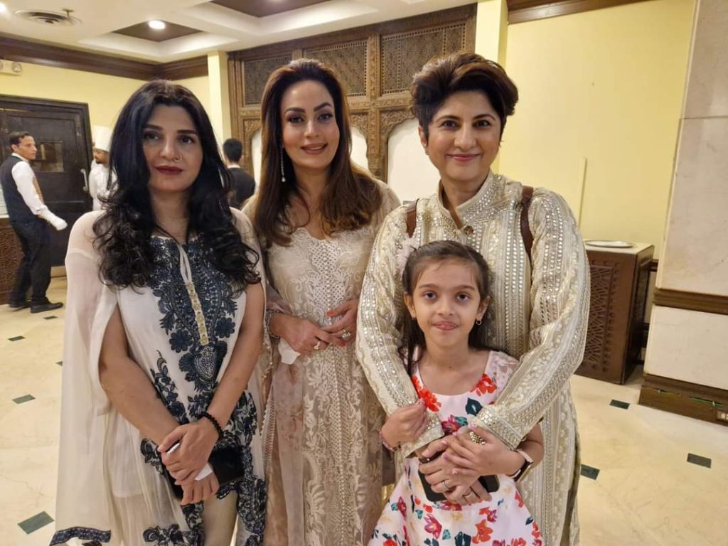 Sadia Imam New Pictures With Her Adorable Daughter