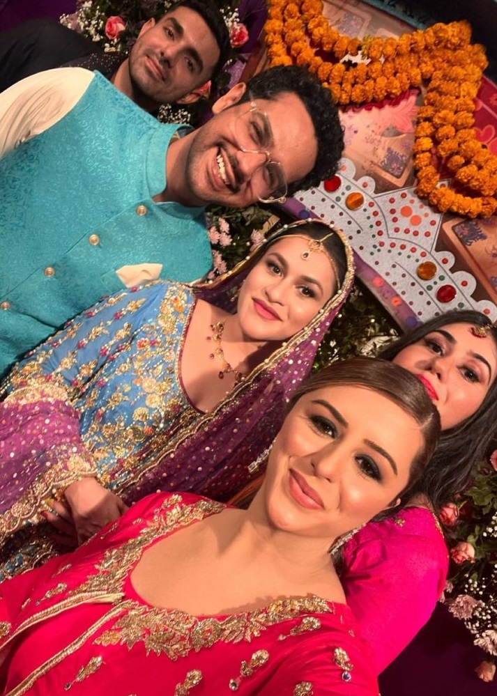 Ali Gul Pir And Azeemah Nakhoda's Colourful Mehendi Ceremony