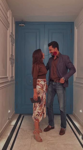 Hira Tareen And Ali Safina Romantic Anniversary Dinner Pictures
