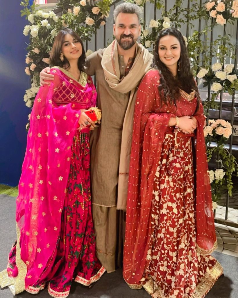 Javeria Abbasi And Daughter Anzela Abbasi Shine At A Wedding