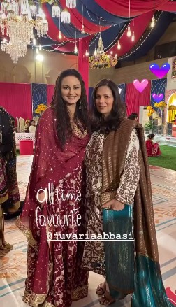 Javeria Abbasi And Daughter Anzela Abbasi Shine At A Wedding