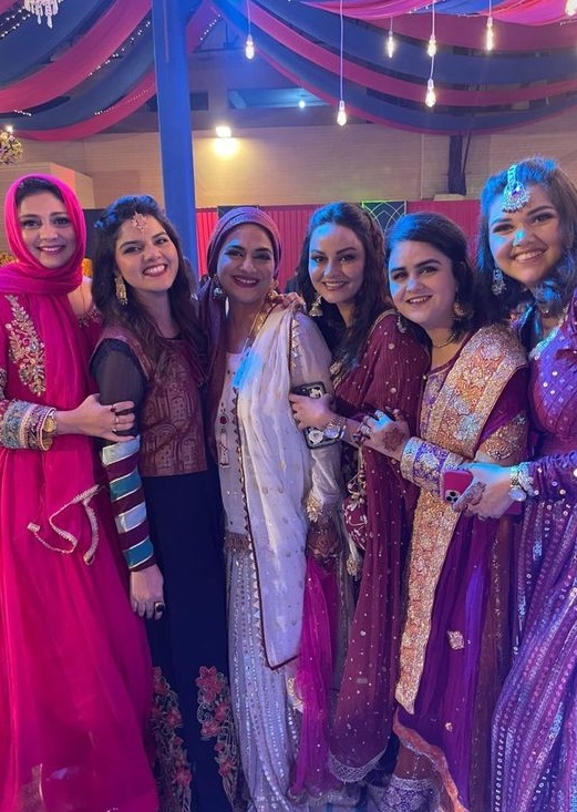 Javeria Abbasi And Daughter Anzela Abbasi Shine At A Wedding