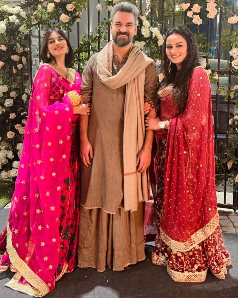 Javeria Abbasi And Daughter Anzela Abbasi Shine At A Wedding