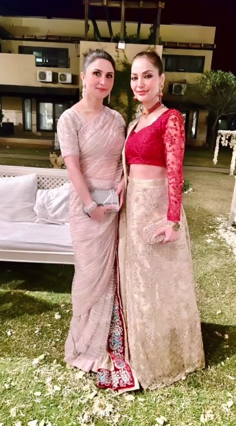 Betiyaan Actress Tanya Hussain With Model Mother Natasha Hussain At A Wedding