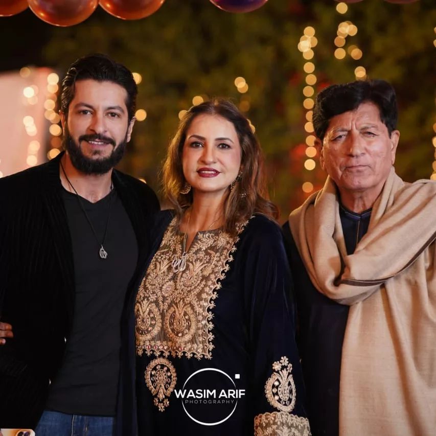 Saba Faisal With Her Beautiful Family At A Function