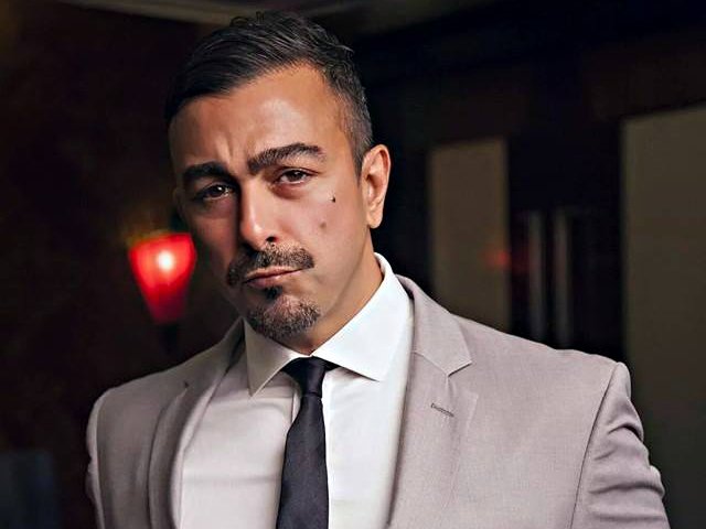 Shaan Shahid Gives a Short Home Tour With Reema Khan