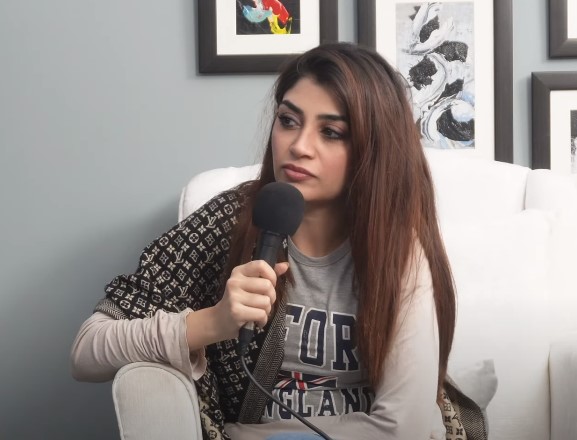 Zoya Nasir Reveals Why YouTubers Are Better Than Actors