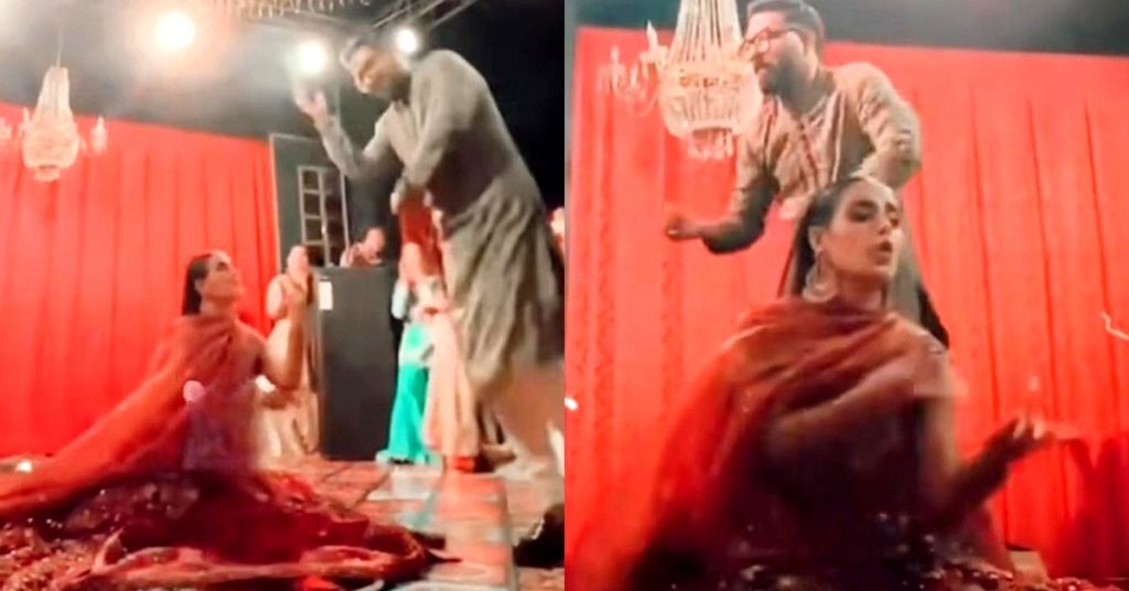 Iqra Aziz & Yasir Hussain Dance on Bollywood Song Bumbro