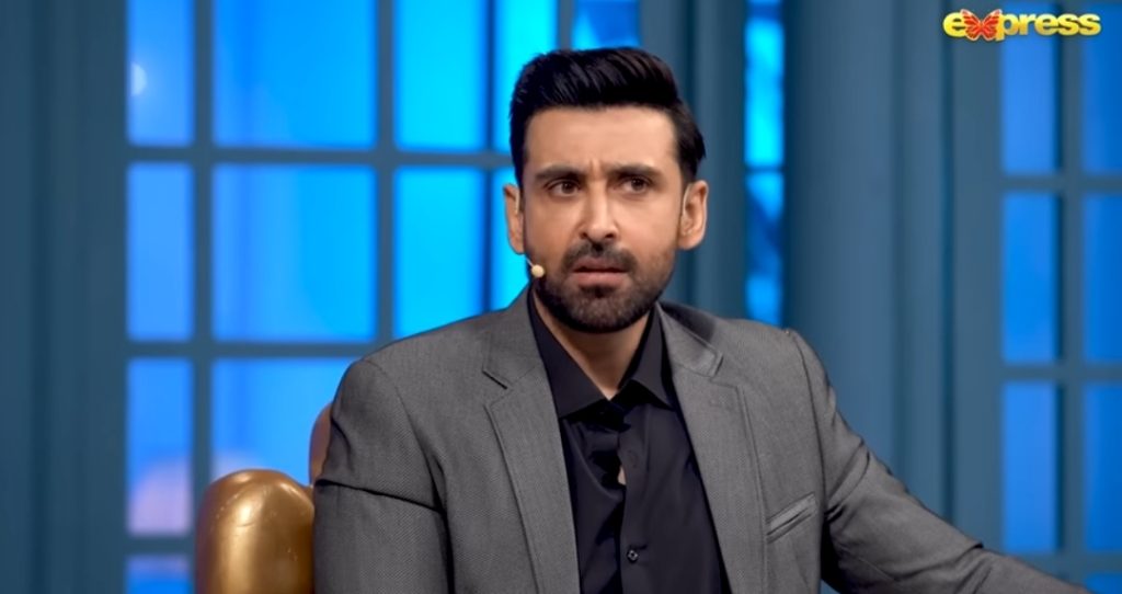 Sami Khan Rates Female Actors' Dressing Style