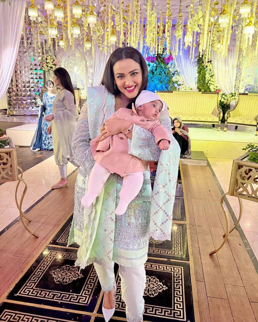 Kiran Tabeir's Latest Beautiful Pictures With Baby Daughter