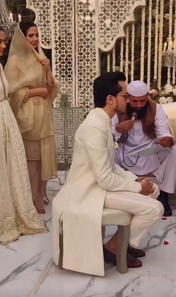 Actress Munazzah Arif Looks Beautiful At Her Son's Wedding