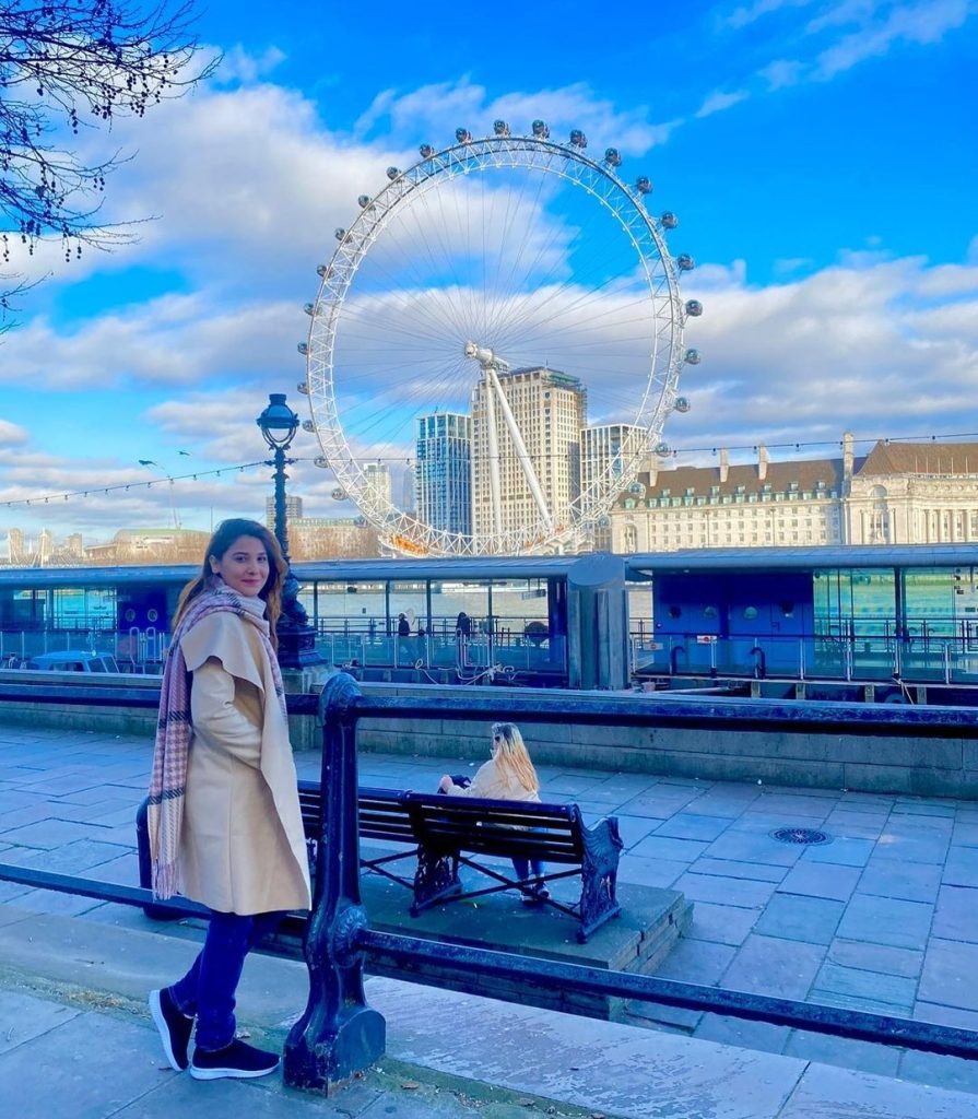 Hina Altaf & Aagha Ali Vacation Pictures from London