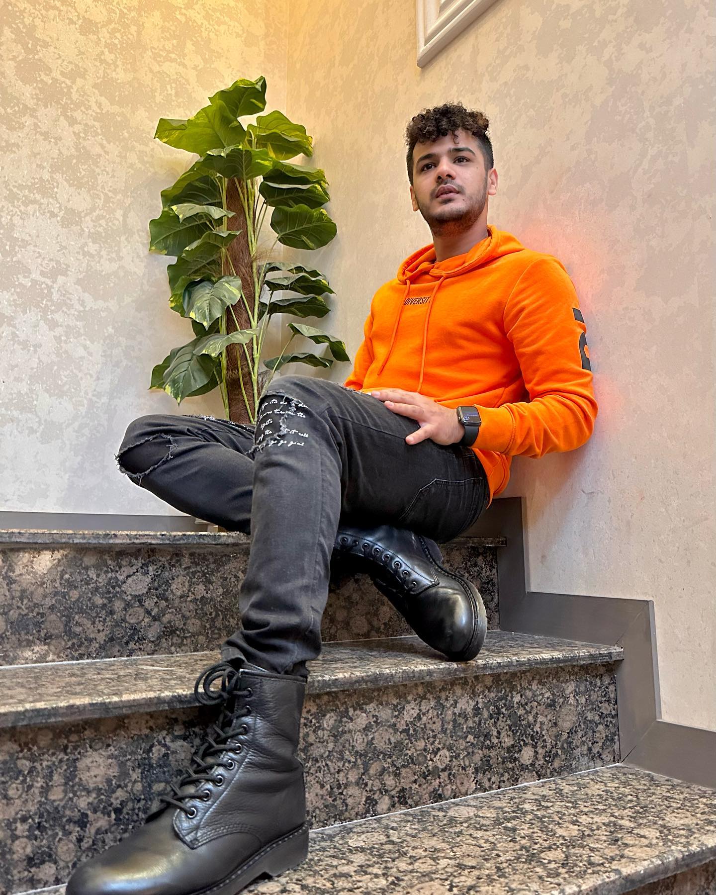 Kanwal and Zulqarnain New Pictures & Reels With Daughter | Reviewit.pk