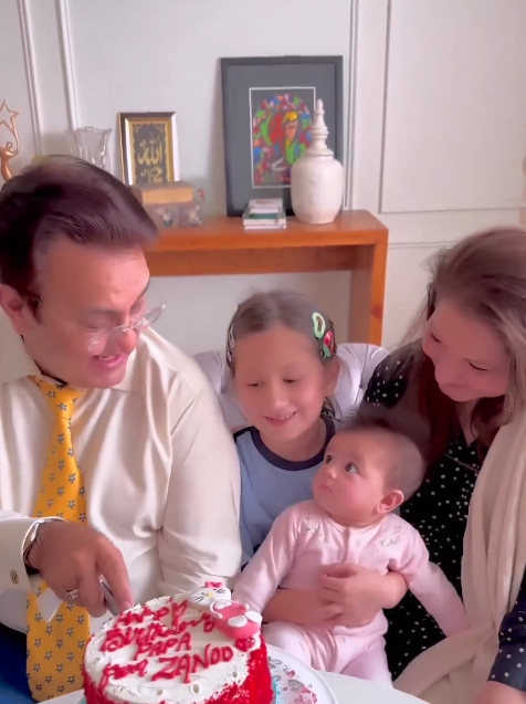 Behroze Sabzwari Beautiful Birthday Video With Grand Daughters