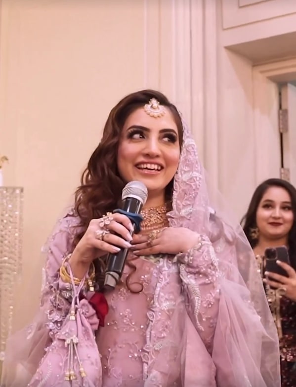 Bride Singing For Her Groom Goes Viral