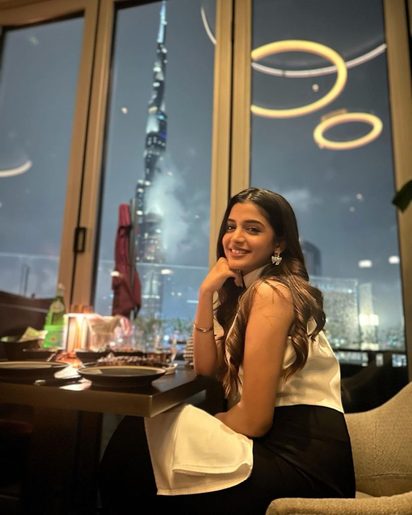 Laiba Khan looked very beautiful on Dubai trip