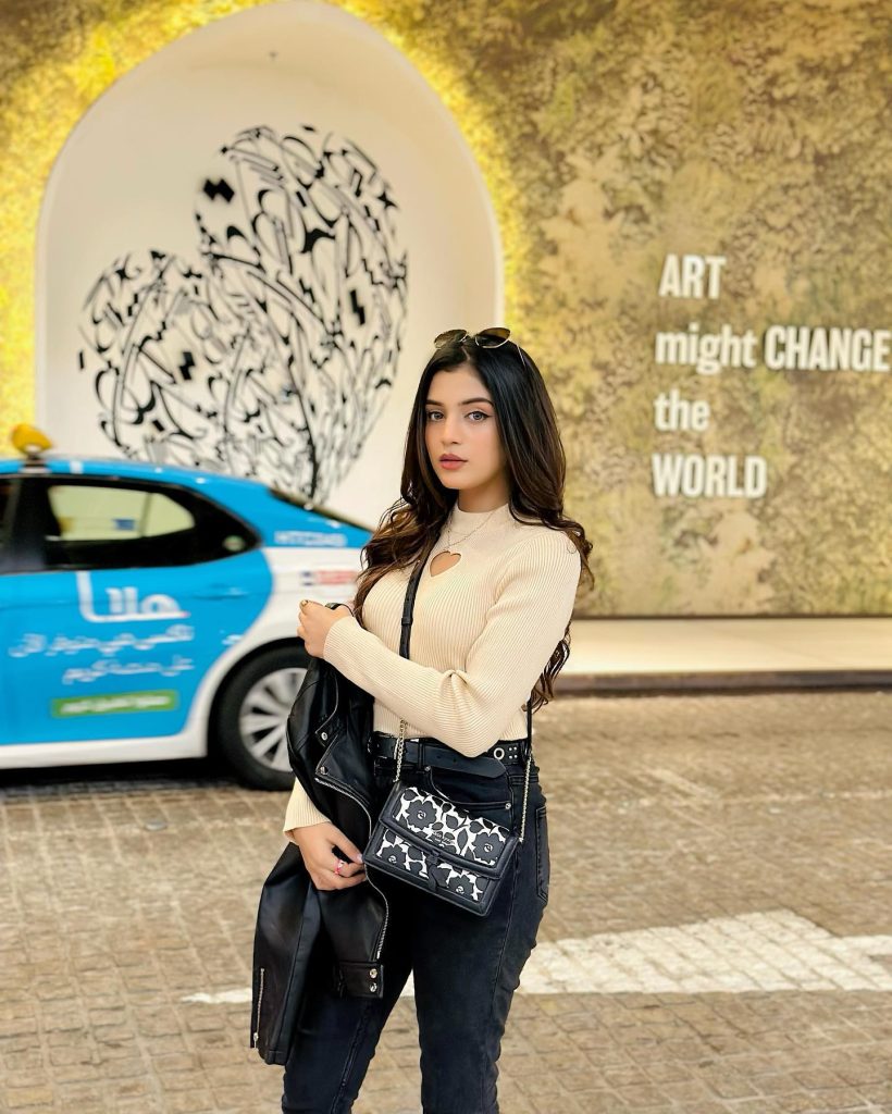 Laiba Khan looks Gorgeous On Dubai Trip