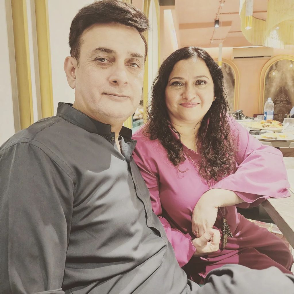 Shahood Alvi And Wife Share Their Childhood Love Story