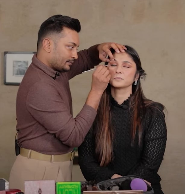 Babar Zaheer Shares Expert Tips For Brown Smokey Eyes