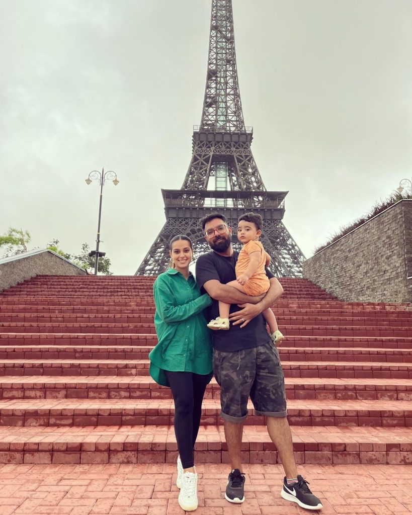 Iqra Aziz And Yasir Hussain Beautiful Pictures With Baby Kabir Hussain