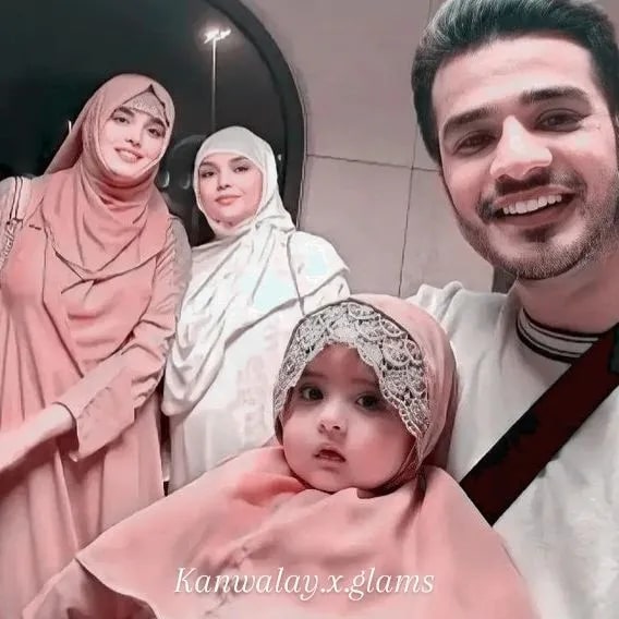 Kanwal Aftab And Zulqarnain Sikandar Leave For Umrah With Baby Aizal