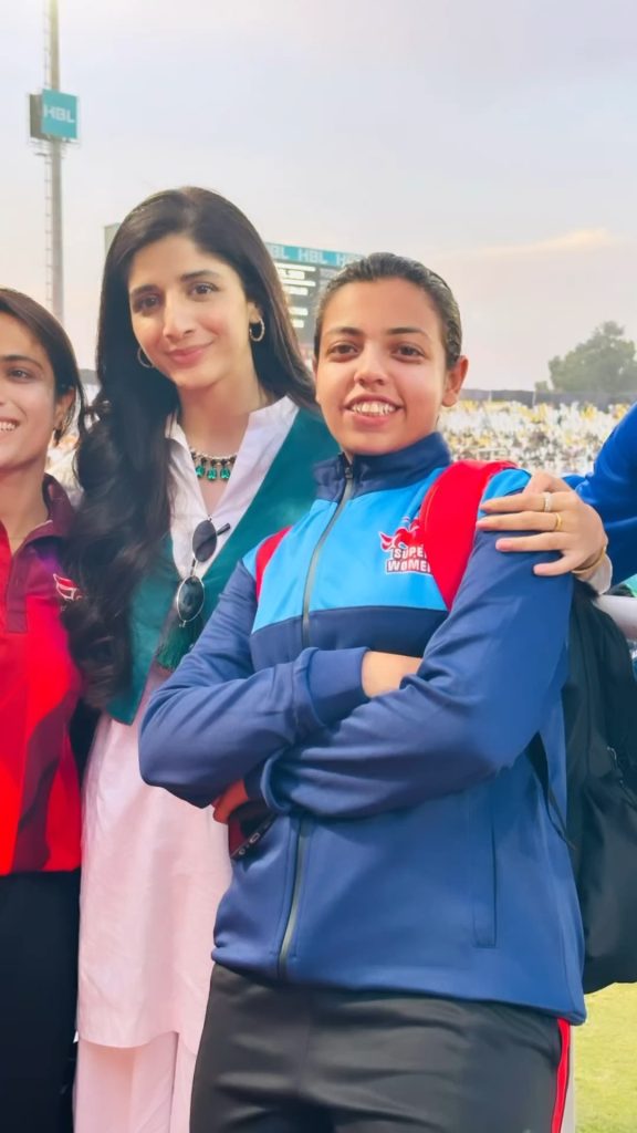 Pakistani Celebrities Support Women PSL Matches