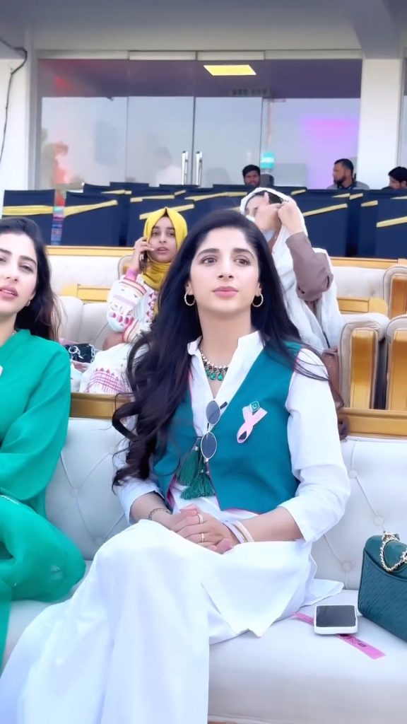 Pakistani Celebrities Support Women PSL Matches