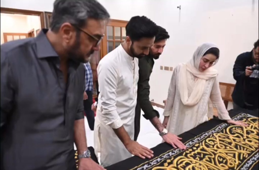 Celebrities Gathered at Shaista Lodhi's Place for Prayers