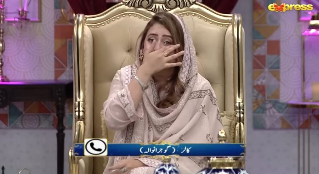 Viewers Think Rabia Anum Cries For Ratings in Her Live Shows