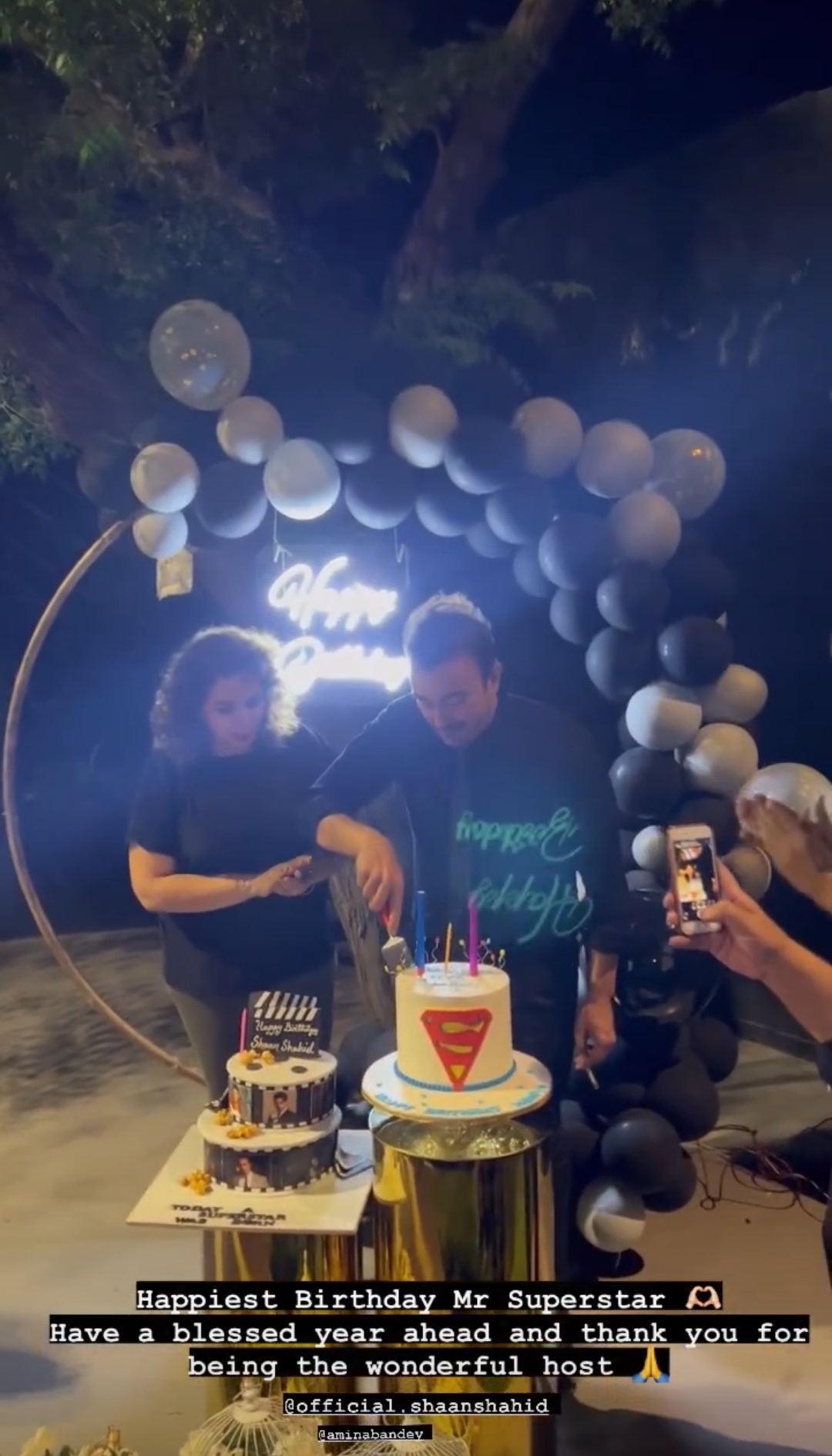 Shaan Shahid 52nd Birthday Celebration With Friends & Family | Reviewit.pk