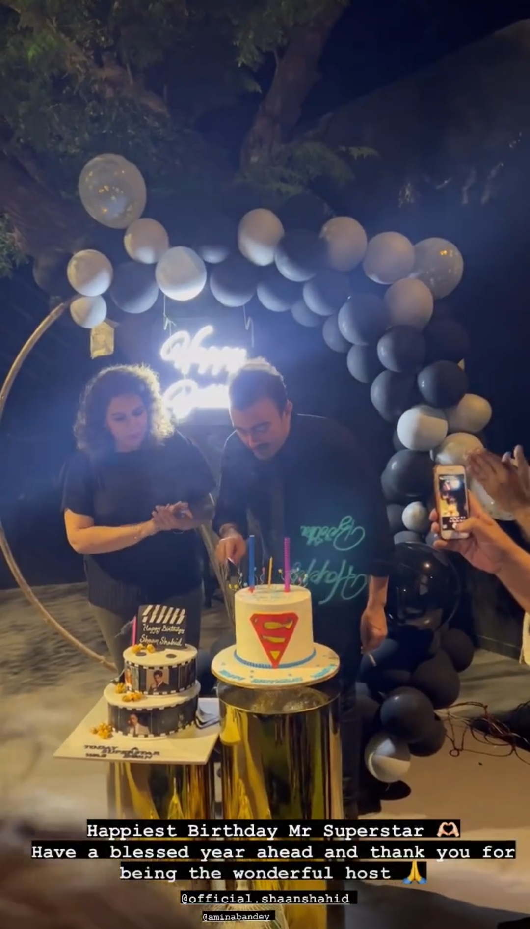 Shaan Shahid 52nd Birthday Celebration With Friends & Family | Reviewit.pk