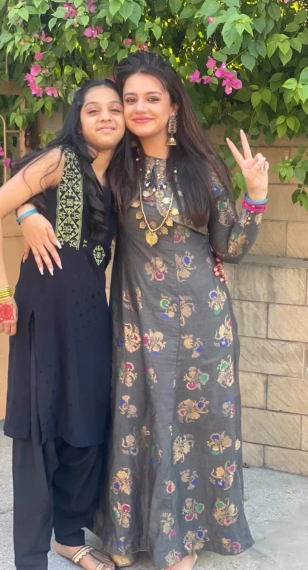 Zara Noor Abbas & Asad Siddiqui Family Pictures From Eid Day 1 