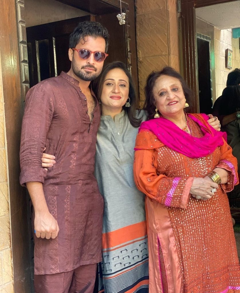 Zara Noor Abbas & Asad Siddiqui Family Pictures from Eid Day 1