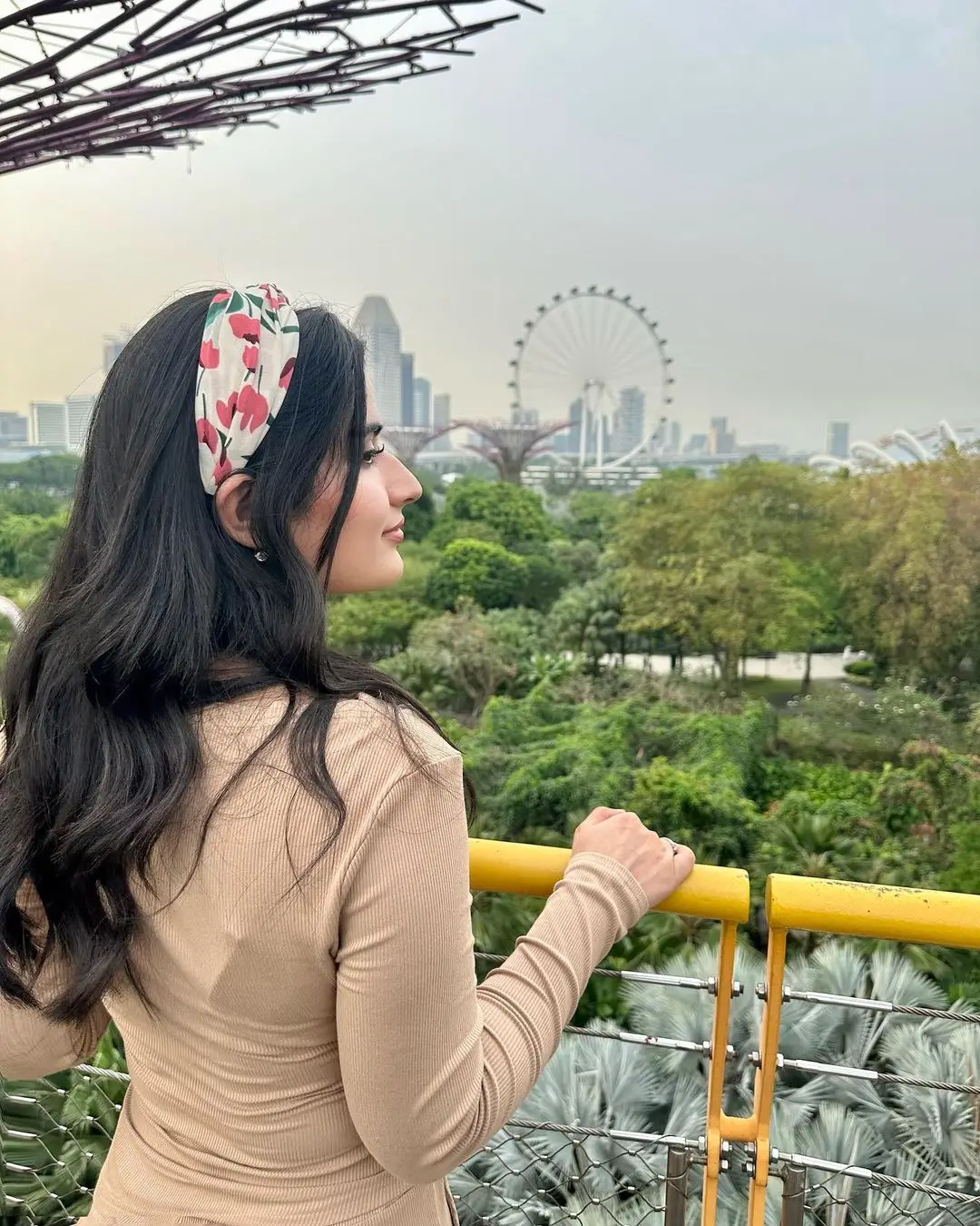 Ducky Bhais Wife Aroob Jatoi Shares Pictures From Singapore Trip