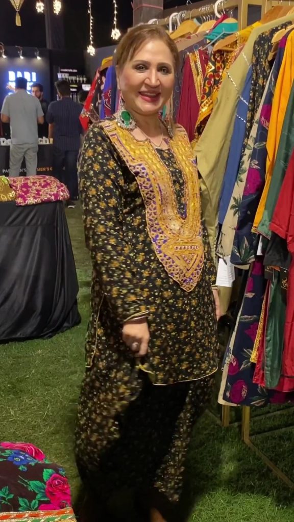 Celebrities Spotted At Mahira Khan's Mashion Bazaar