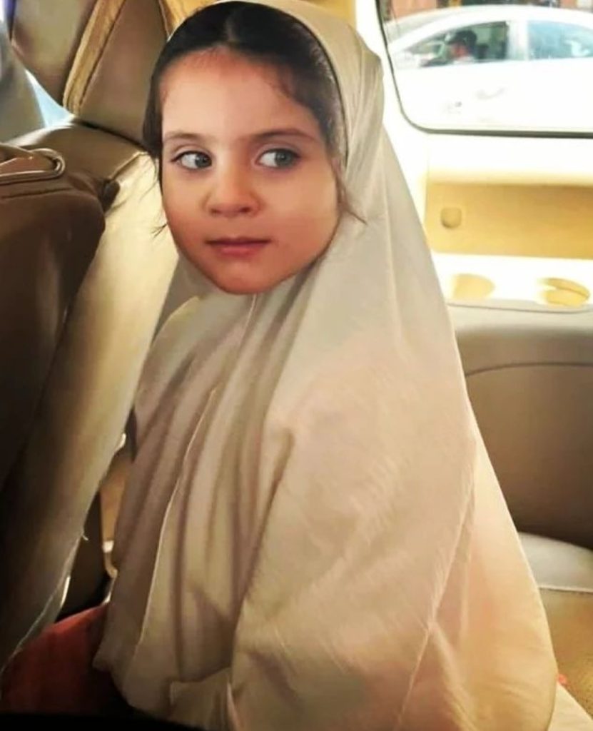 Aiman Khan and Muneeb Butt Umrah Journey New Pictures