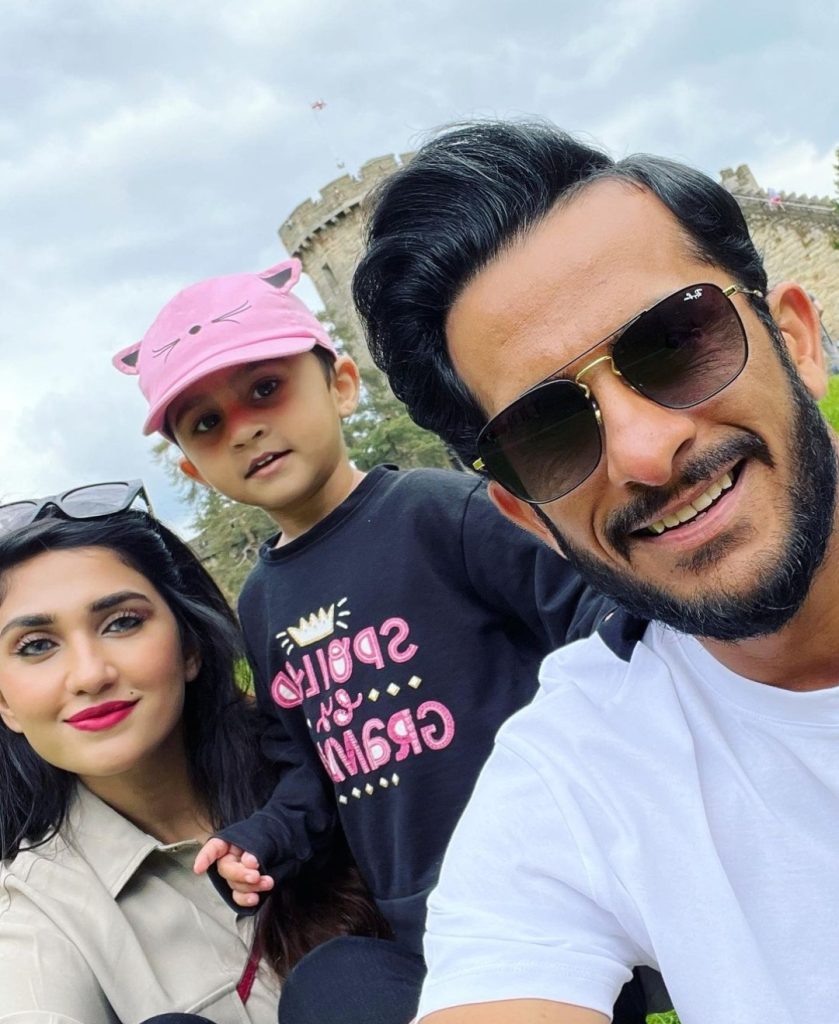 Hassan Ali Adorable New Pictures With Wife From United Kingdom