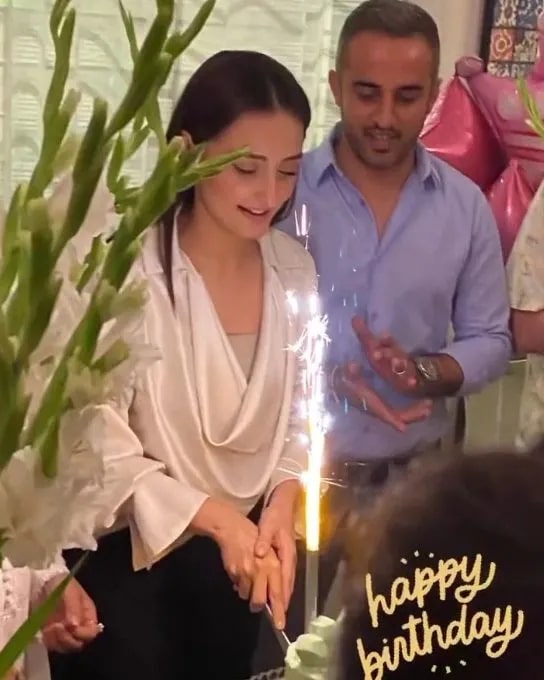 Momal Sheikh Celebrates Birthday With Family And Friends