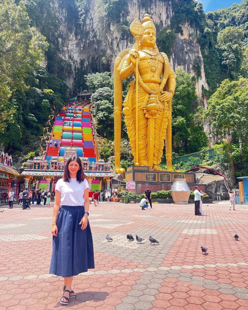 Moomal Khalid Visits Batu Caves And 3D Museum On Trip To Malaysia