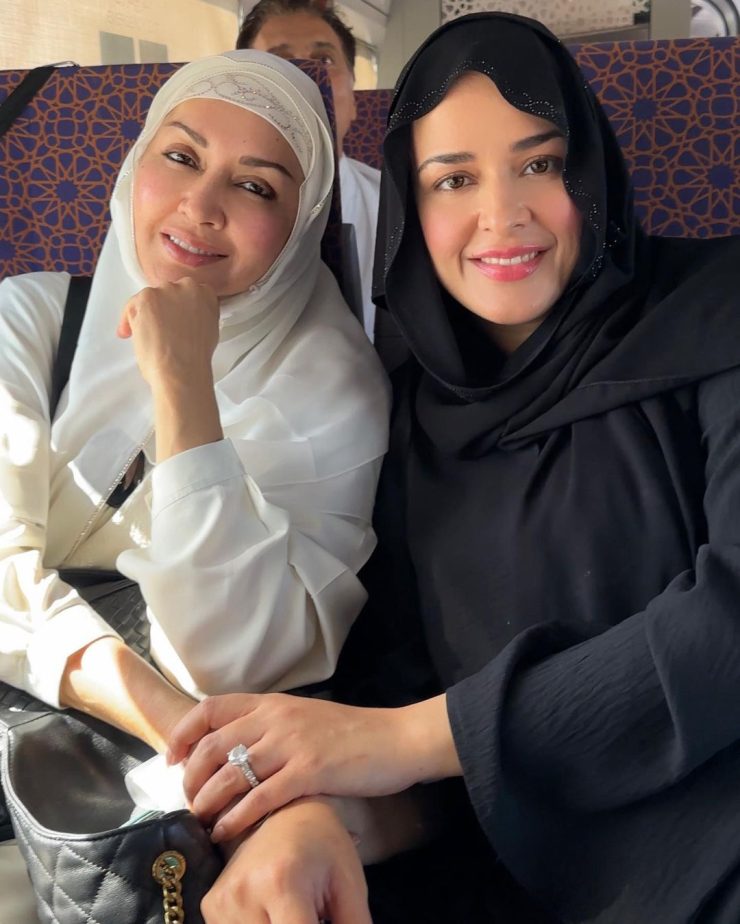 Natasha Lakhani Shares Beautiful Family Pictures From Makkah 