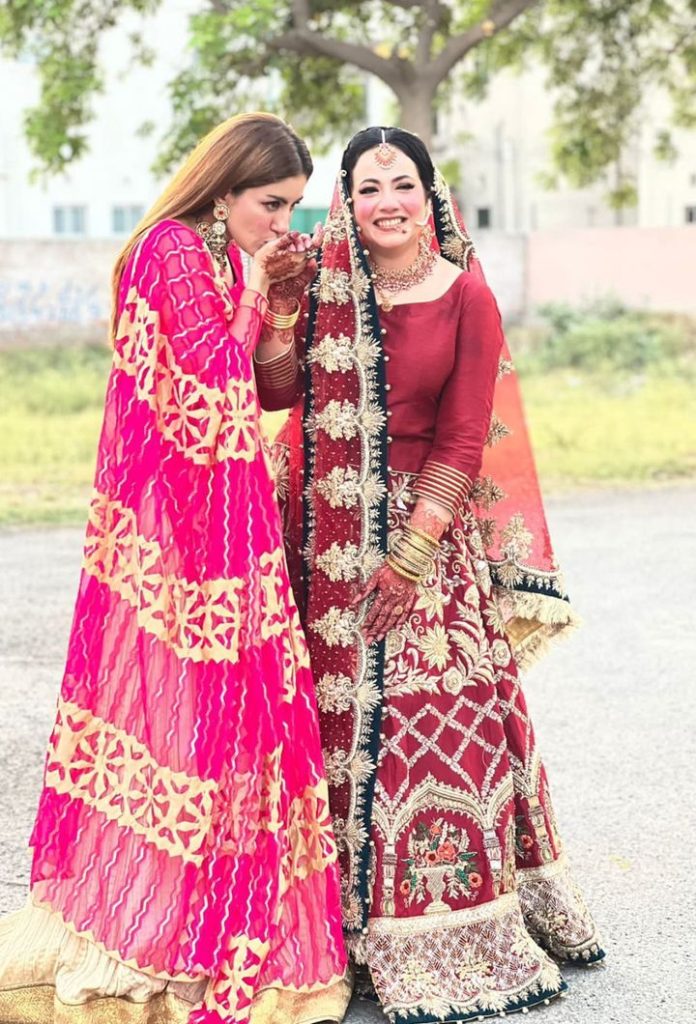 Saba Faisal With Family At Her Niece's Wedding