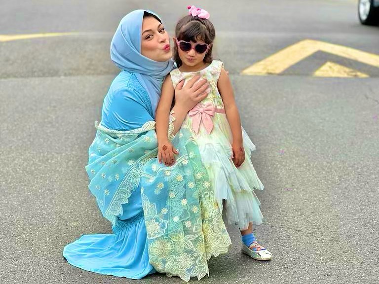 Sidra Batool With Her Beautiful Daughters In New York