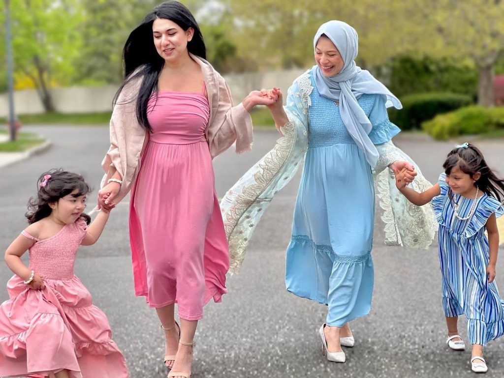 Sidra Batool With Her Beautiful Daughters In New York