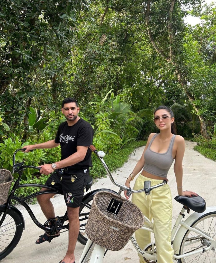 Amir Khan Shares Adorable Pictures With Wife from Joali, Maldives