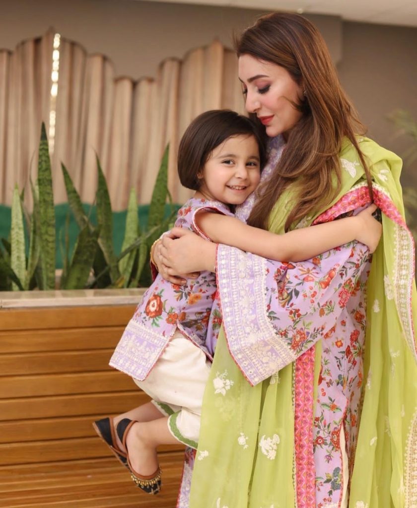 Adorable Pictures of Pakistani Celebrities from Chand Raat