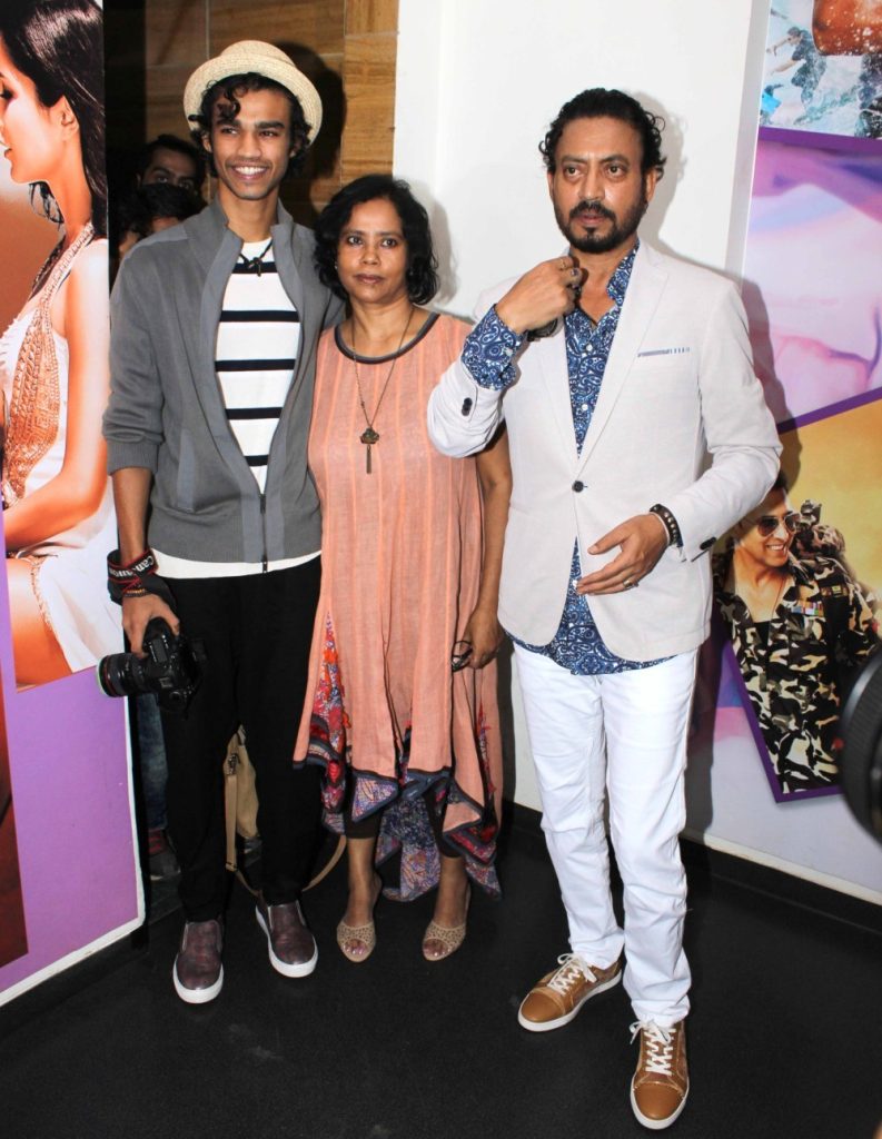 Bollywood Actor Irrfan Khan's Family Turns Out To Be Tere Bin Fans- Watch Video