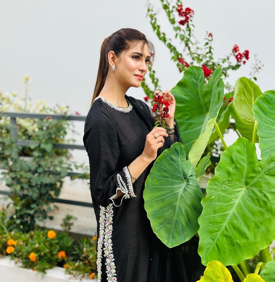 Beautiful Pictures of Pakistani Celebrities from Eid Ul Adha Day 2 ...