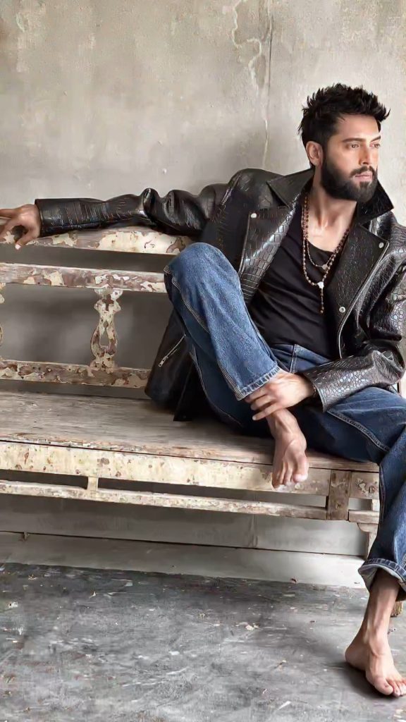 People Think Fahad Mustafa Looks Like Kabir Singh In Latest Pictures