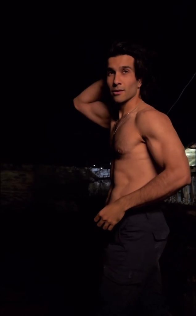 Feroze Khan Latest Shirtless Video Irks Fans